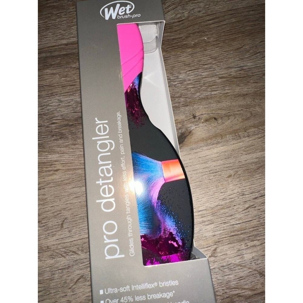 Wet Brush Pro Detangler Artistic Makeup Design‎ IntelliFlex Bristles Pink Black